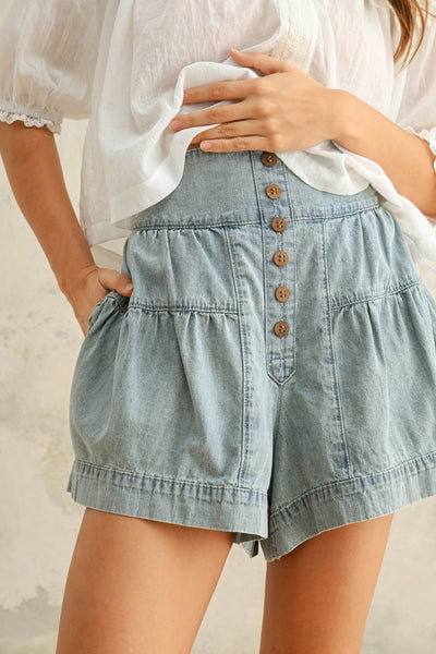 P4206   TIERED BUTTON DOWN DENIM SHORTS