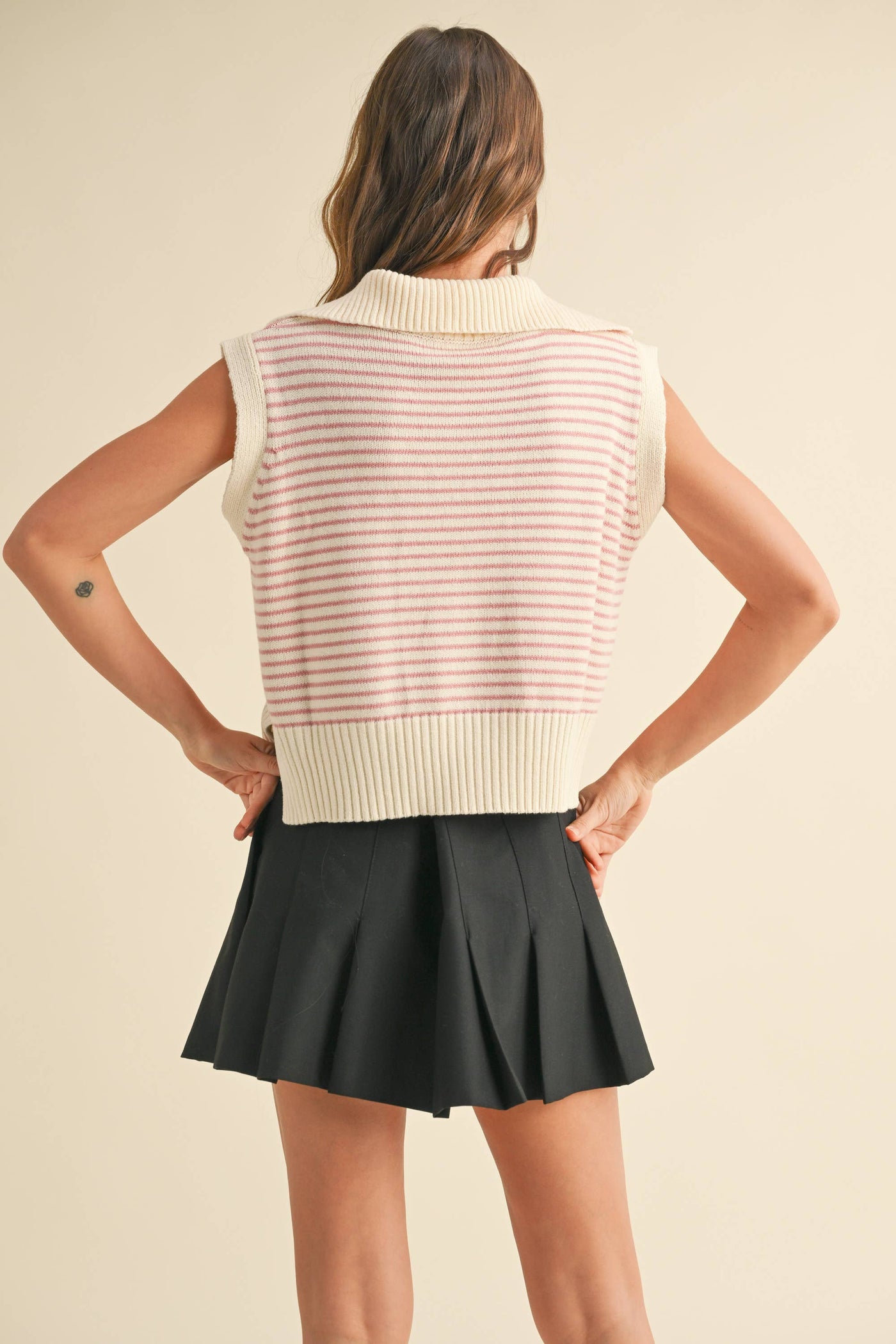 T3789   V-NECK STRIPE COLLAR KNITTED TOP